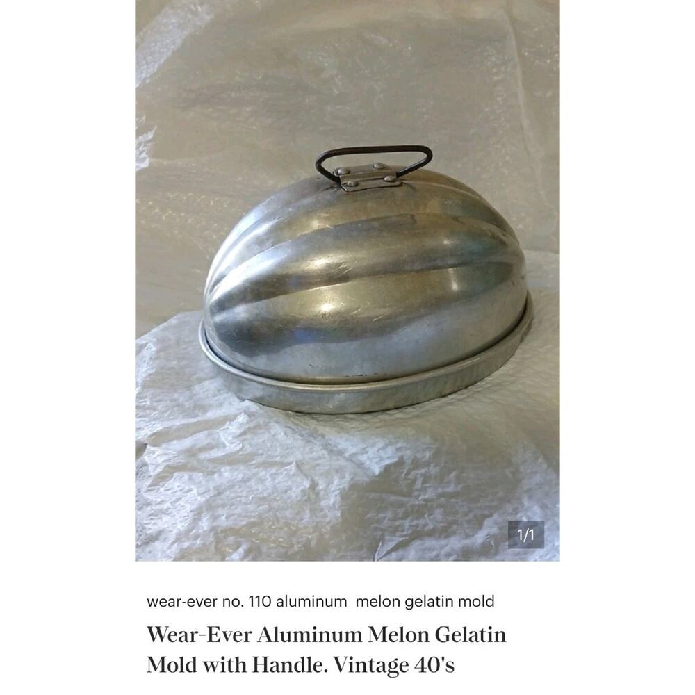 Vintage Wear-Ever #110 Aluminum Melon-Shaped Jello / Ice Cream / Aspic Mold